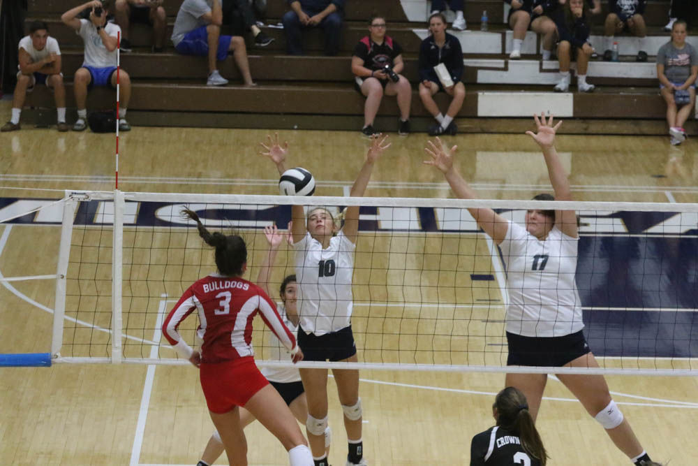Gallery: Girls volleyball - Crown Point at Michigan City